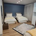Vila Ajet