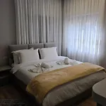 Vila Ajet